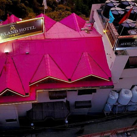 שימלה Auckland Hotel And Restaurant Near Mall Road מראה חיצוני תמונה